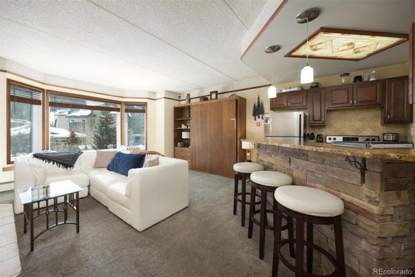 Interior, Kitchen, Living room, Pendant Lights, Stainless Steel Appliances