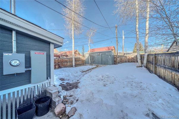 Backyard, Exterior