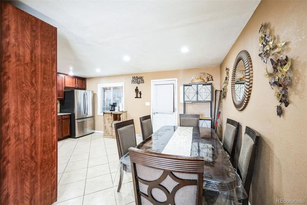 Dining room, Interior, Kitchen, Recessed Lighting