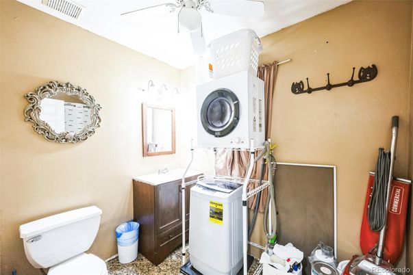 Interior, Washer