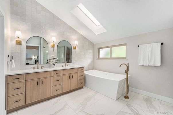 Bathroom, Dual Sink Vanities, Free Standing Baths, Interior, Marble