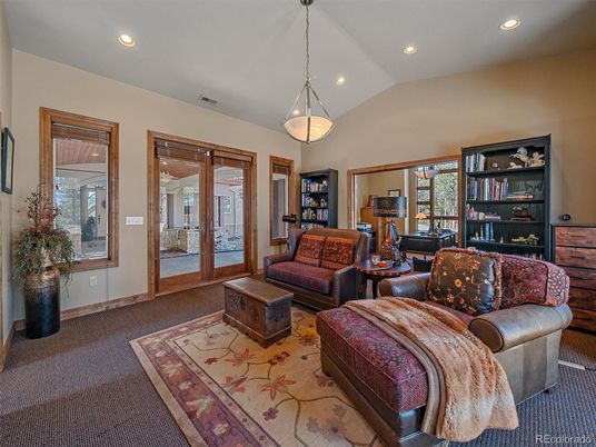 Interior, Living room, Pendant Lights, Recessed Lighting