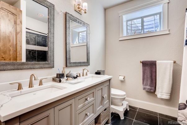 Bathroom, Dual Sink Vanities, Interior, Recessed Lighting