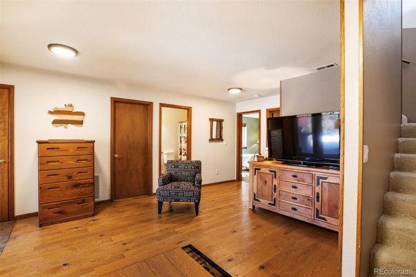 Interior, Recessed Lighting, Wood Texture Flooring