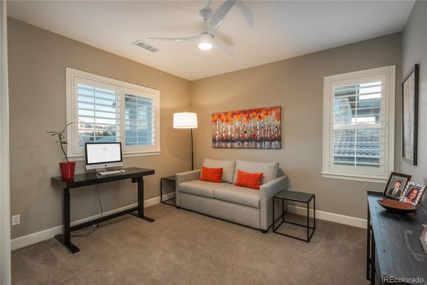 Home Office, Interior