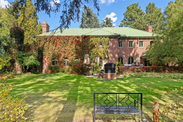 Backyard, Exterior, Facade, Brick Facade, Georgian