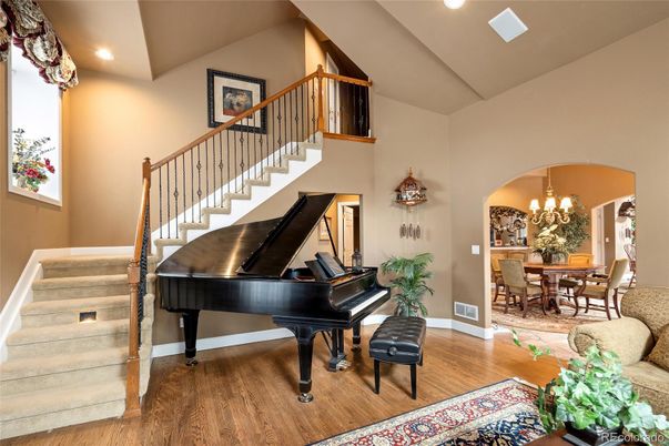 Chandelier, Dining room, Interior, Piano, Recessed Lighting, Wood Texture Flooring