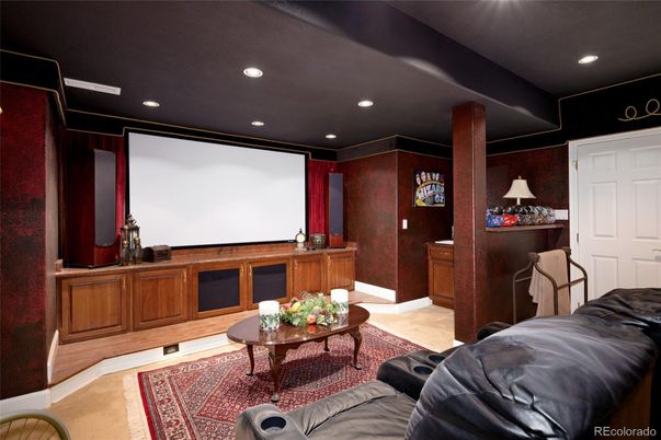 Interior, Projection Screen, Recessed Lighting, Theatre Room