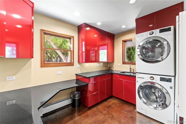 Interior, Recessed Lighting, Washer