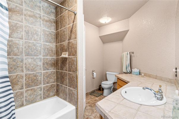 Bathroom, Interior, Tile Countertops