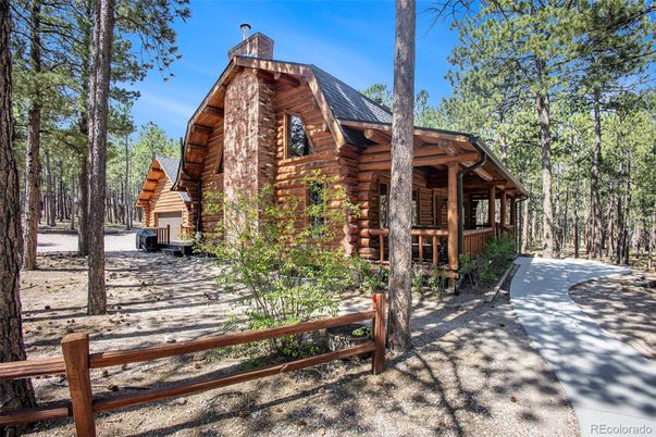 Backyard, Exterior, Facade, Log Home