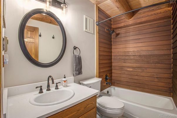 Bathroom, Interior, Wooden Ceilings, Wooden Walls