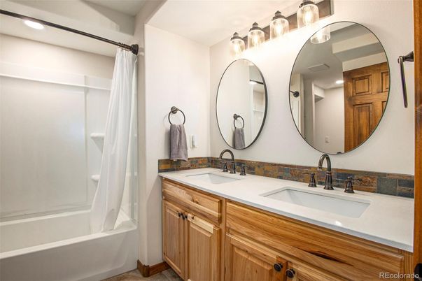 Bathroom, Dual Sink Vanities, Interior