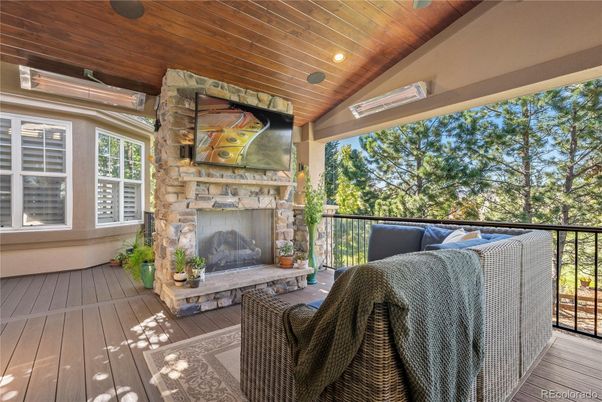Exterior, Fireplace