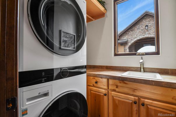 Interior, Kitchen, Tile Countertops, Washer