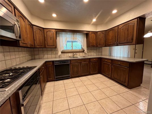 Interior, Kitchen, Recessed Lighting