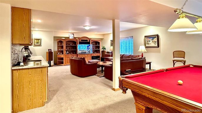 Billiard Table, Game Room, Interior, Living room, Recessed Lighting