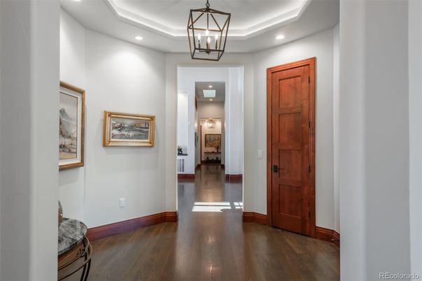 Interior, Pendant Lights, Recessed Lighting, Wood Texture Flooring