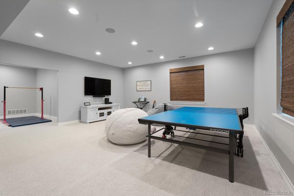 Game Room, Interior, Recessed Lighting