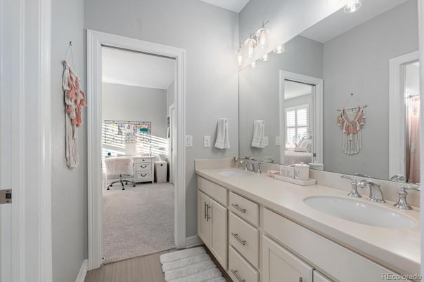 Bathroom, Dual Sink Vanities, Interior