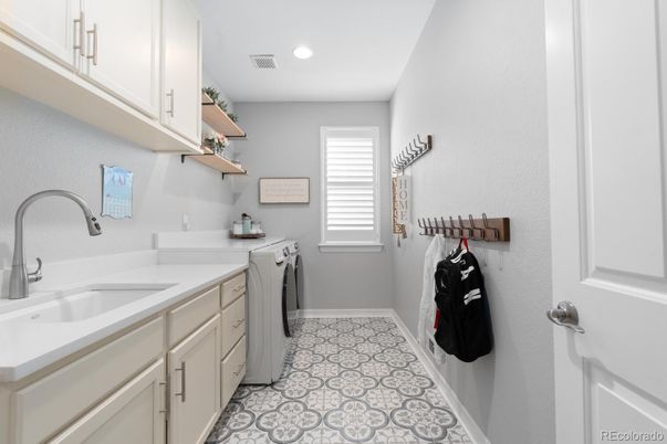 Interior, Recessed Lighting, Washer