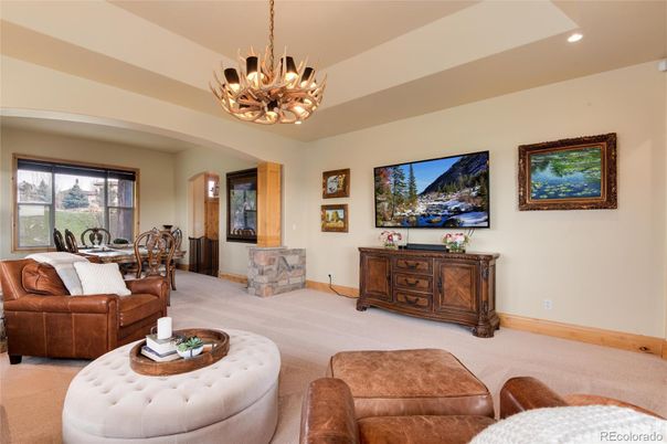 Chandelier, Dining room, Interior, Living room, Recessed Lighting