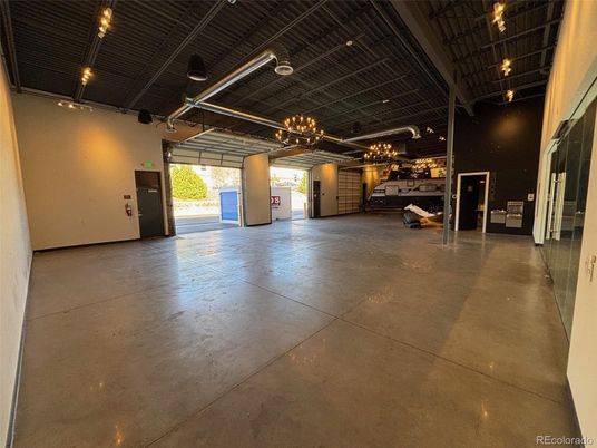 Garage, Interior