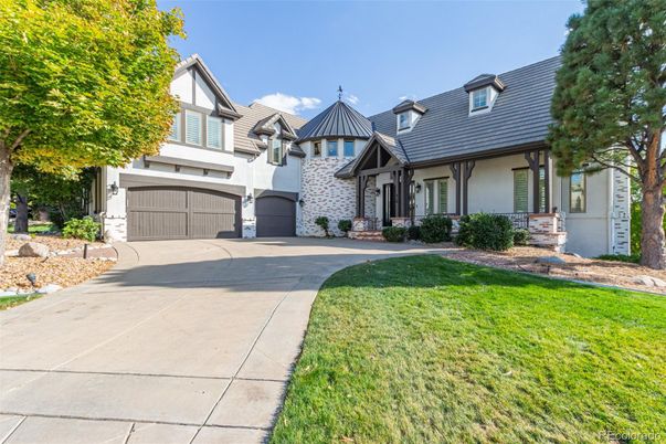 Attached, Exterior, Facade, Tudor Revival