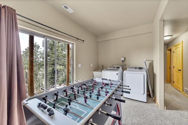 Game Room, Interior, Washer