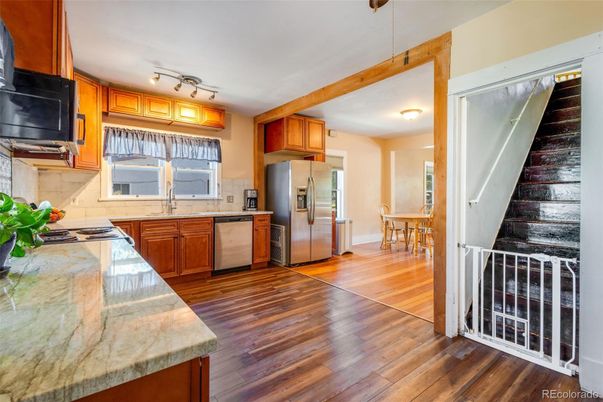 Dining room, Interior, Kitchen, Stainless Steel Appliances, Wood Texture Flooring