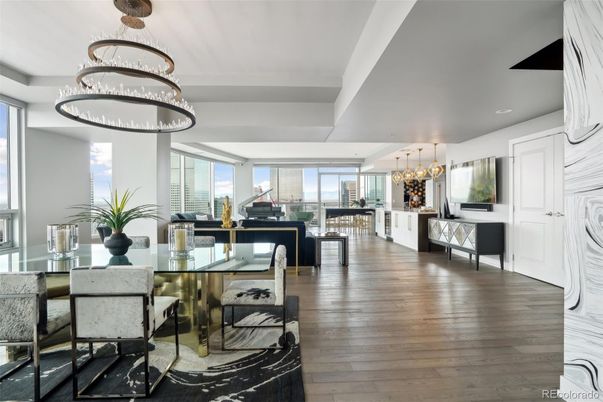 Chandelier, Dining room, Interior, Living room, Pendant Lights, Piano, Wood Texture Flooring