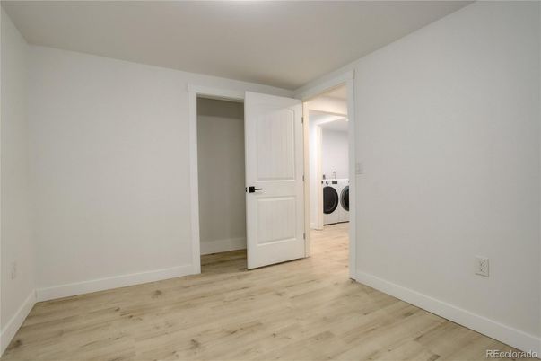 Interior, Utility Closets, Washer, Wood Texture Flooring