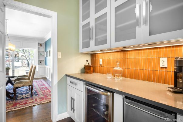 Dining room, Interior, Kitchen, Pendant Lights, Stainless Steel Appliances, Wood Texture Flooring