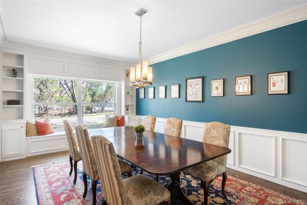 Chandelier, Dining room, Interior, Pendant Lights, Wood Texture Flooring