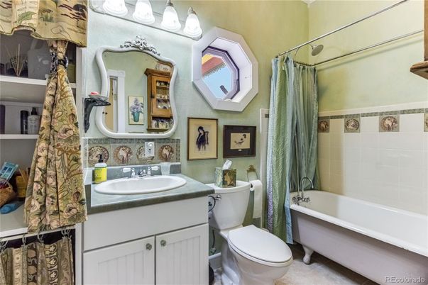 Bathroom, Free Standing Baths, Interior