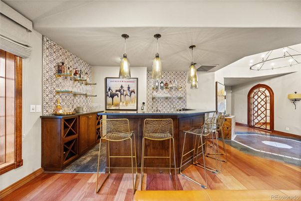 Interior, Pendant Lights, Wood Texture Flooring