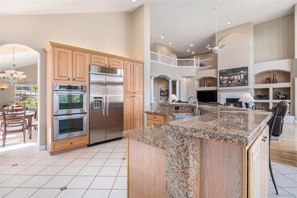 Chandelier, Dining room, Interior, Kitchen, Recessed Lighting, Stainless Steel Appliances