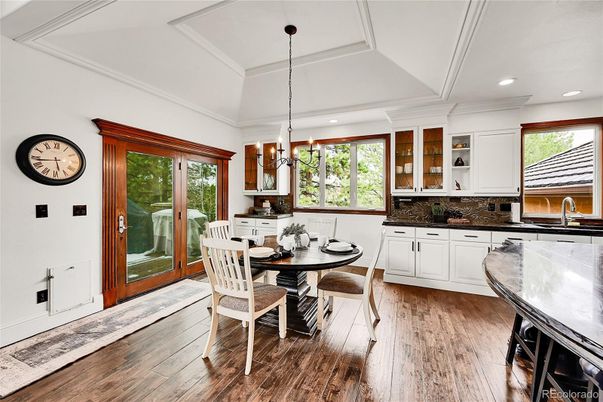 Chandelier, Dining room, Interior, Pendant Lights, Recessed Lighting, Wood Texture Flooring