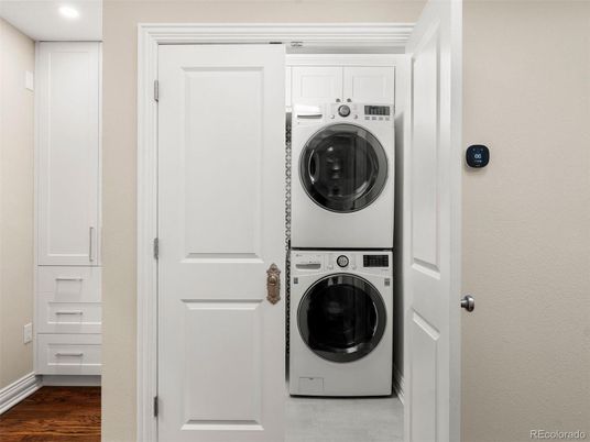 Interior, Recessed Lighting, Utility Closets, Washer, Wood Texture Flooring
