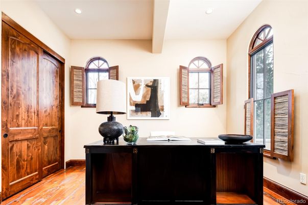 Home Office, Interior, Recessed Lighting, Wood Texture Flooring
