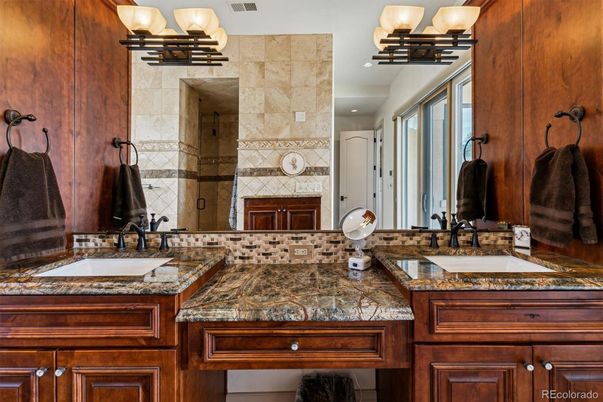 Bathroom, Dual Sink Vanities, Interior