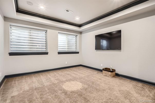Empty room, Interior, Recessed Lighting