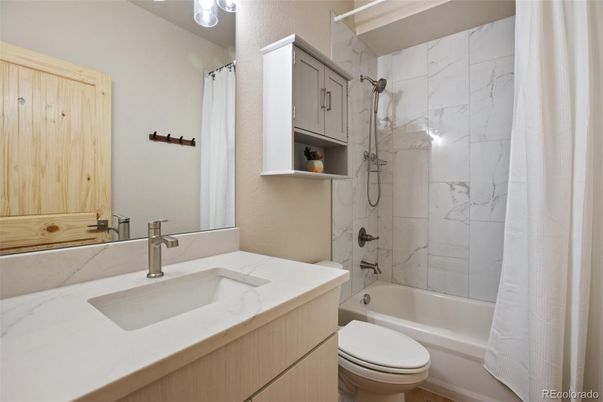 Bathroom, Interior, Marble Walls