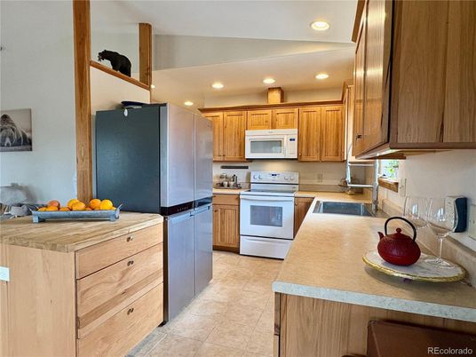 Interior, Kitchen, Recessed Lighting