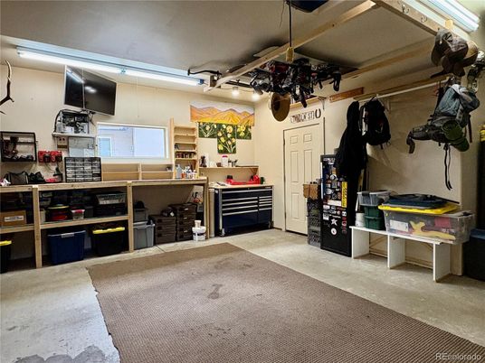 Garage, Interior