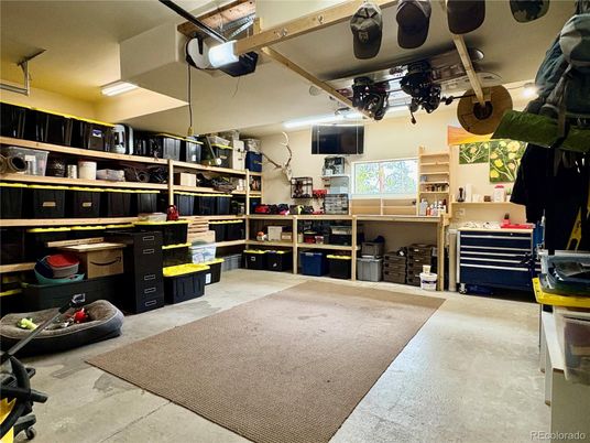 Garage, Interior