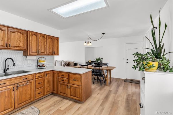 Dining room, Interior, Kitchen, Pendant Lights, Wood Texture Flooring