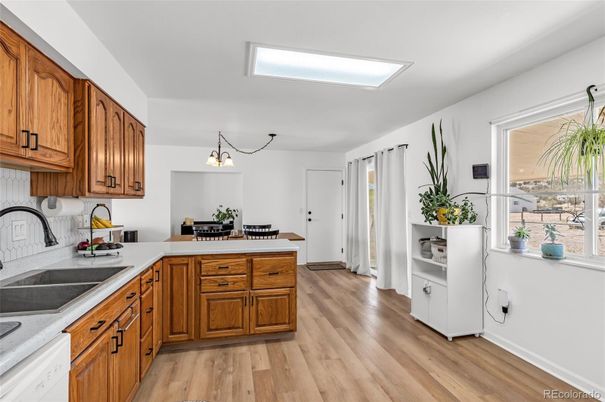 Interior, Kitchen, Pendant Lights, Wood Texture Flooring