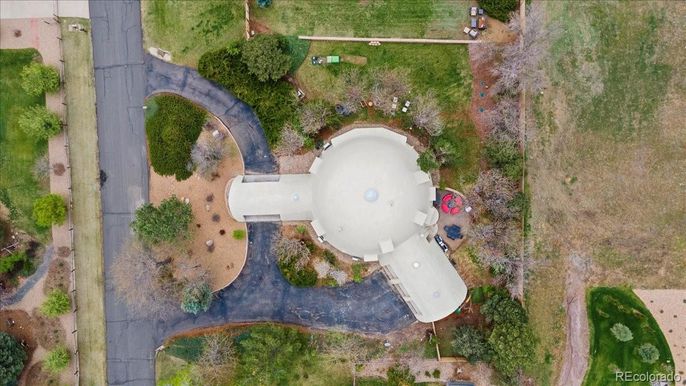 Exterior, Drone