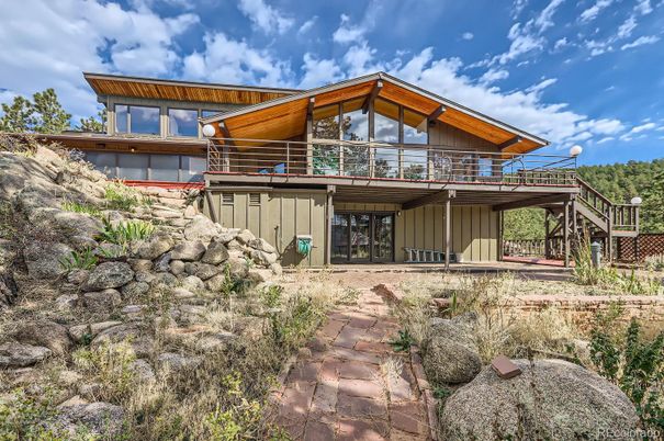 Backyard, Exterior, Facade, Modern